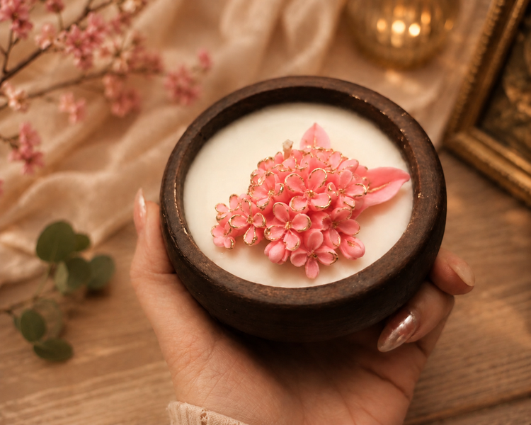 شمع ظرف گرد طرح شکوفه بهاری