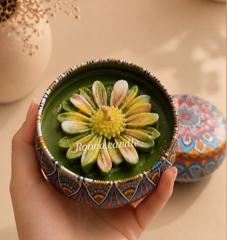 شمع قوطی طرح دار طرح گل مارگاریت